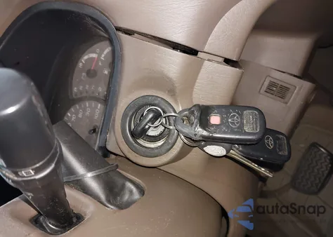 2002 Toyota Sequoia Sr5 V8 from USA, damaged, VIN 5TDBT44A32S116996